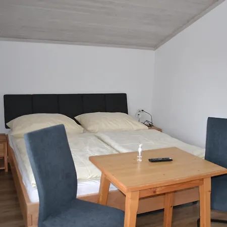 Hoellwerth Apartment *